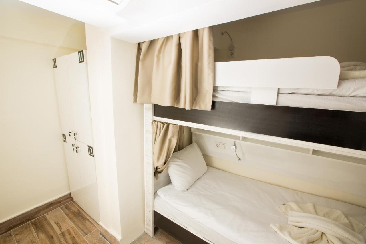 Honey Hostel Istanbul Eksteriør bilde
